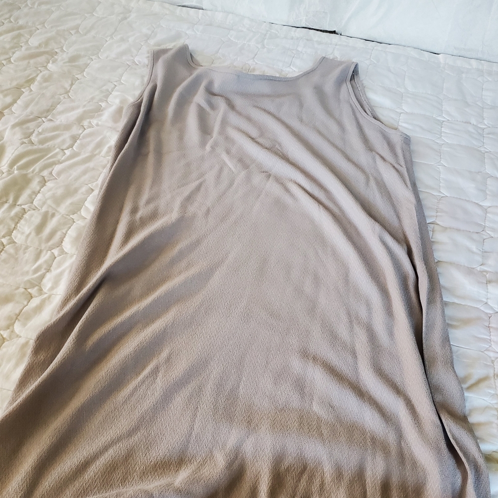 Dress - Picture 10 of 10